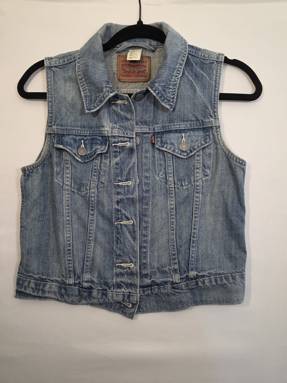 Levi’s Women’s Denim Trucker Vest Medium Wash Sleeveless Jean Jacket Small